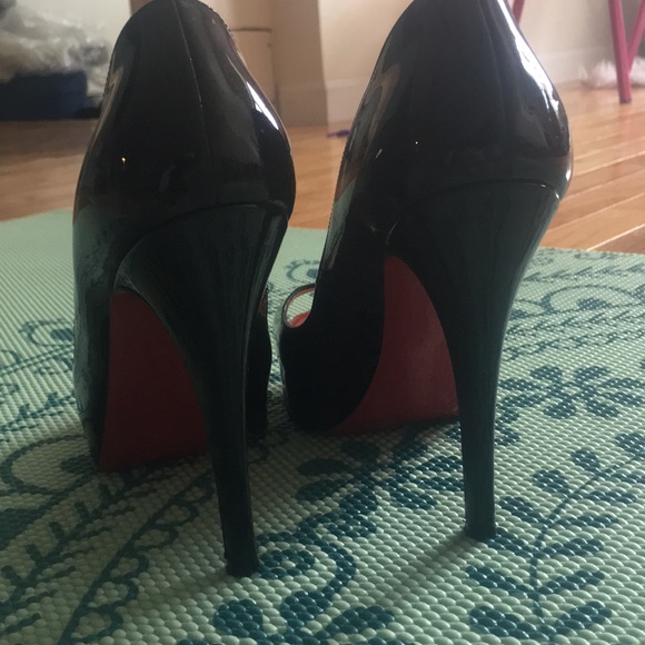 Size 35 1/2 (US 5.5) Christian Louboutins - Picture 4 of 4